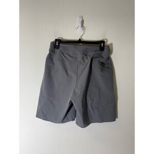 Men's Run On Clouds Gray Hybrid Shorts Sz S